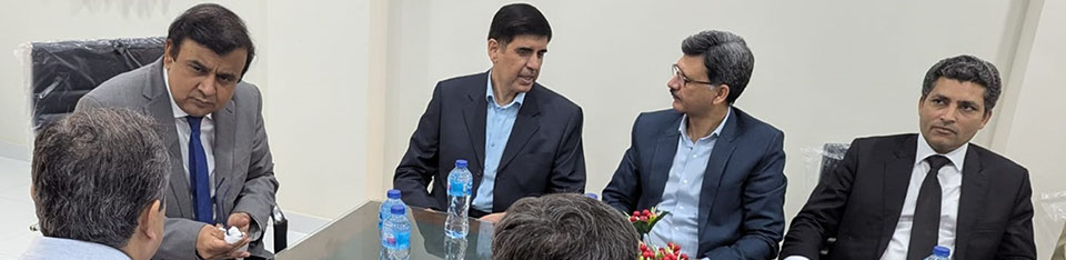 meeting jpg-crop-u32422